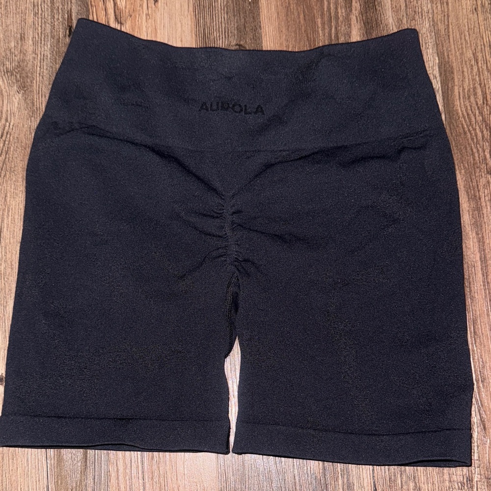 Aurola Women's Black athletic Shorts